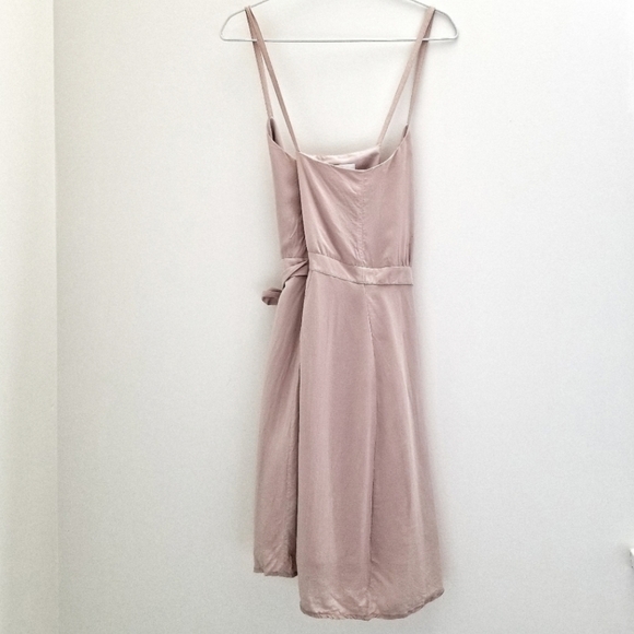 Blush Pink dress - Picture 4 of 8